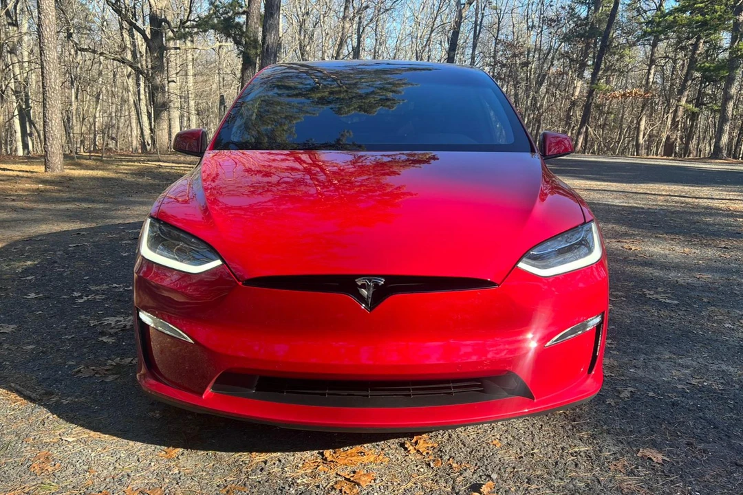 2022 Tesla Model X - Image 2 of 5