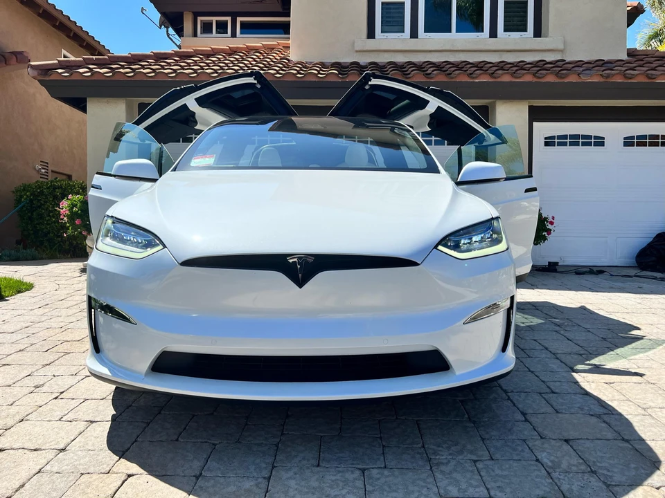 2022 Tesla Model X - Image 24 of 31
