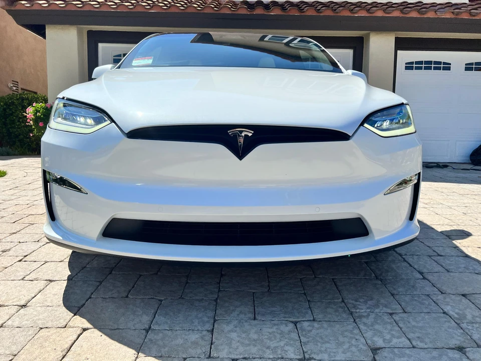 2022 Tesla Model X - Image 6 of 31