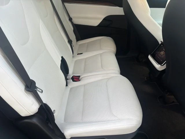 2022 Tesla Model X - Image 12 of 15