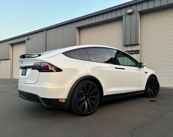 2022 Tesla Model X - Image 8 of 15