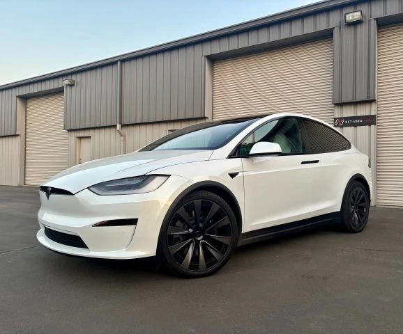 2022 Tesla Model X - Image 5 of 15