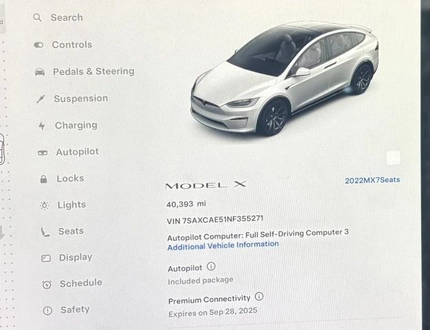 2022 Tesla Model X - Image 15 of 15
