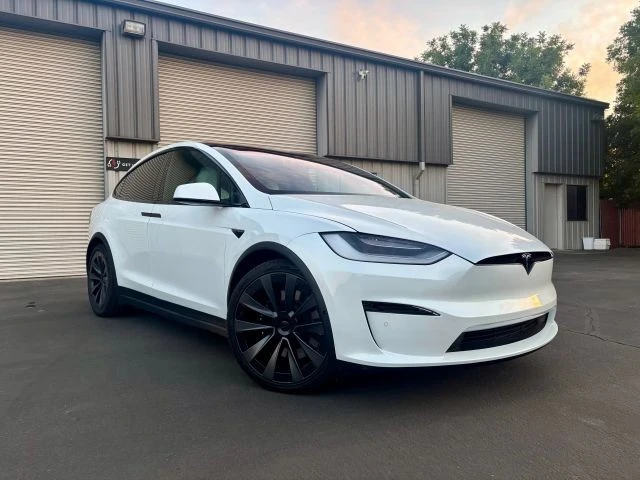 2022 Tesla Model X - Image 2 of 15