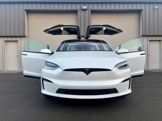 2022 Tesla Model X - Image 6 of 15