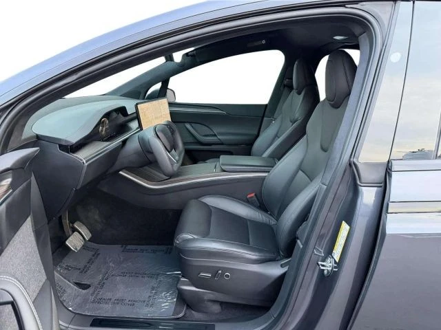 2022 Tesla Model X - Image 10 of 12