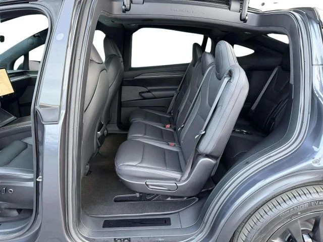 2022 Tesla Model X - Image 12 of 12