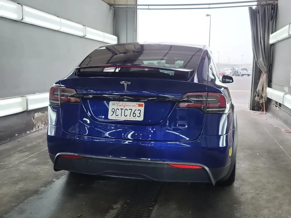 2022 Tesla Model X - Image 11 of 14