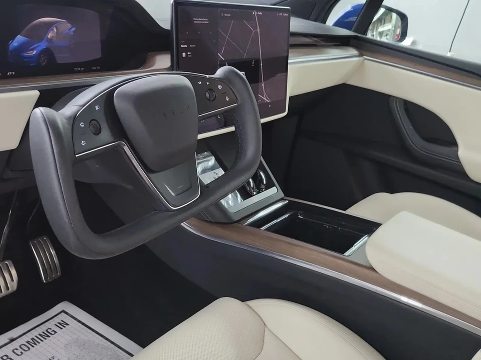 2022 Tesla Model X - Image 6 of 14