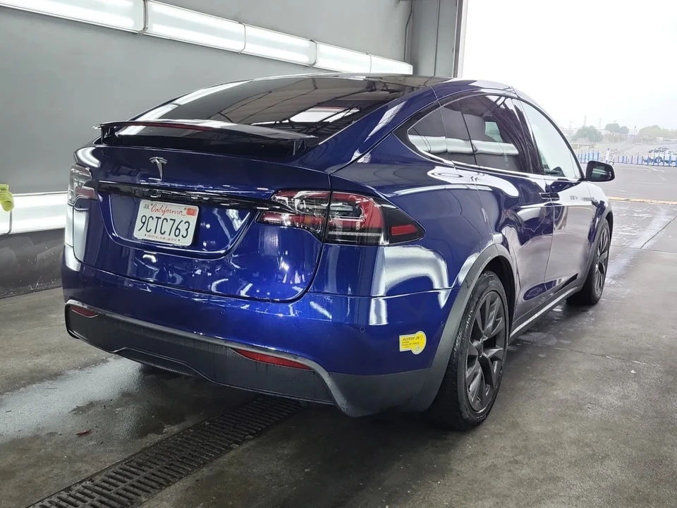 2022 Tesla Model X - Image 12 of 14