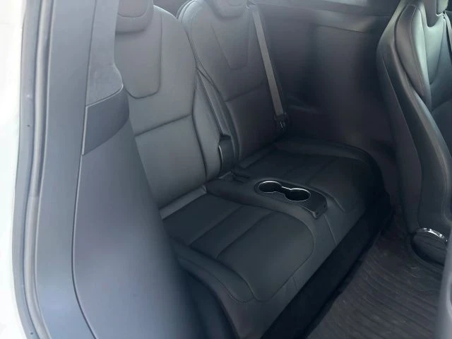 2022 Tesla Model X - Image 14 of 15