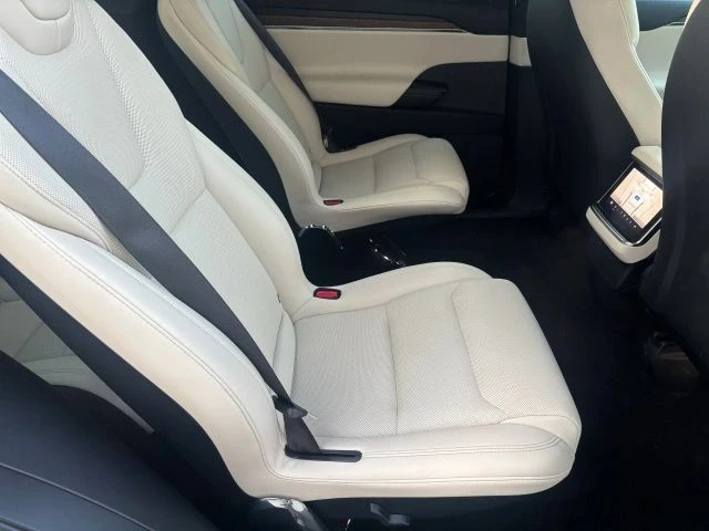 2022 Tesla Model X - Image 13 of 15