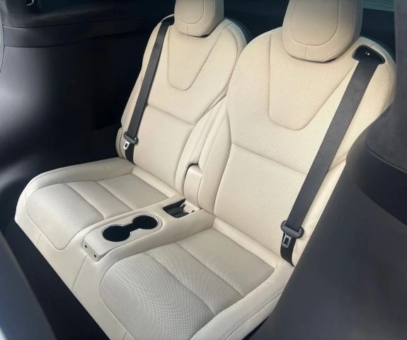 2022 Tesla Model X - Image 15 of 15