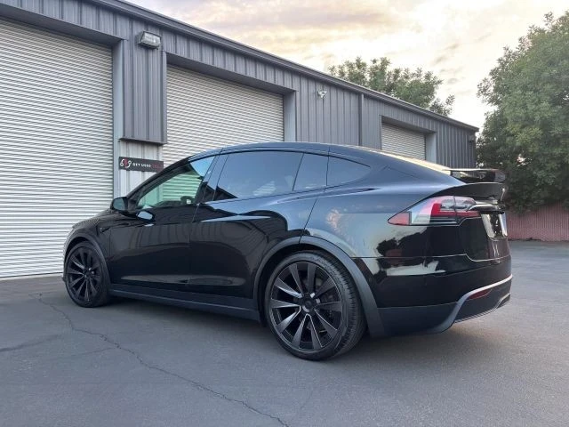 2022 Tesla Model X - Image 9 of 15