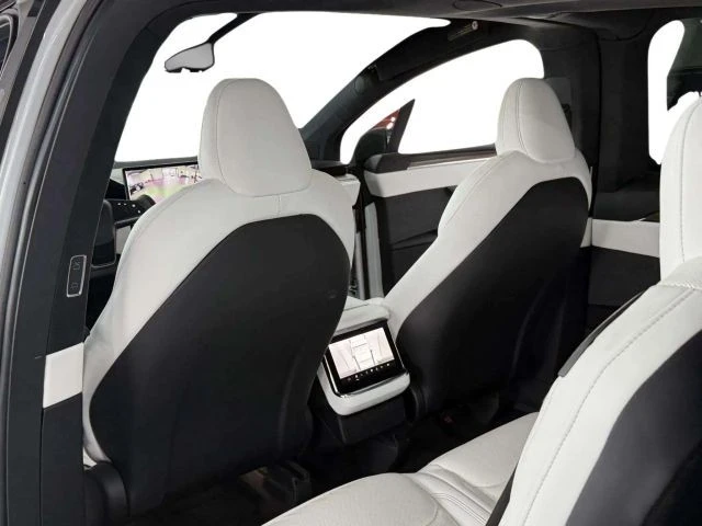 2022 Tesla Model X - Image 20 of 21