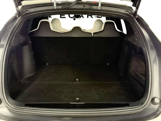 2022 Tesla Model X - Image 19 of 21