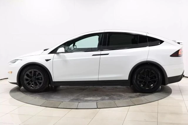 2022 Tesla Model X - Image 6 of 12