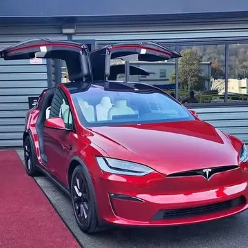 2022 Tesla Model X Long Range