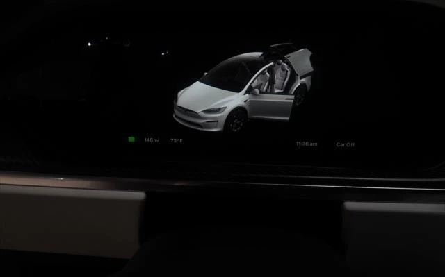 2022 Tesla Model X Plaid - Image 17 of 21