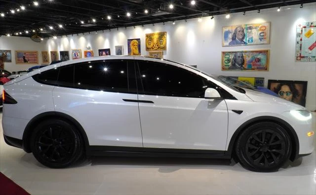 2022 Tesla Model X Plaid - Image 14 of 21
