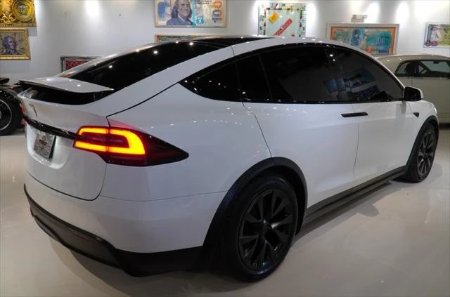 2022 Tesla Model X Plaid - Image 13 of 21
