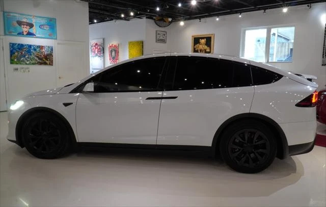 2022 Tesla Model X Plaid - Image 8 of 21