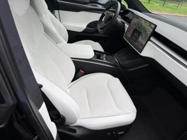 2022 Tesla Model X Plaid - Image 10 of 11