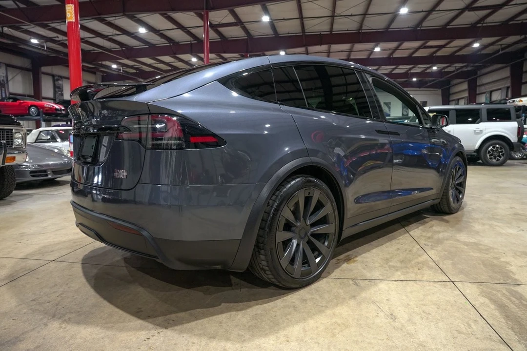 2022 Tesla Model X Plaid - Image 8 of 12