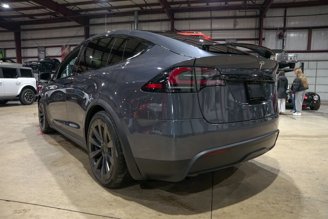 2022 Tesla Model X Plaid - Image 6 of 12