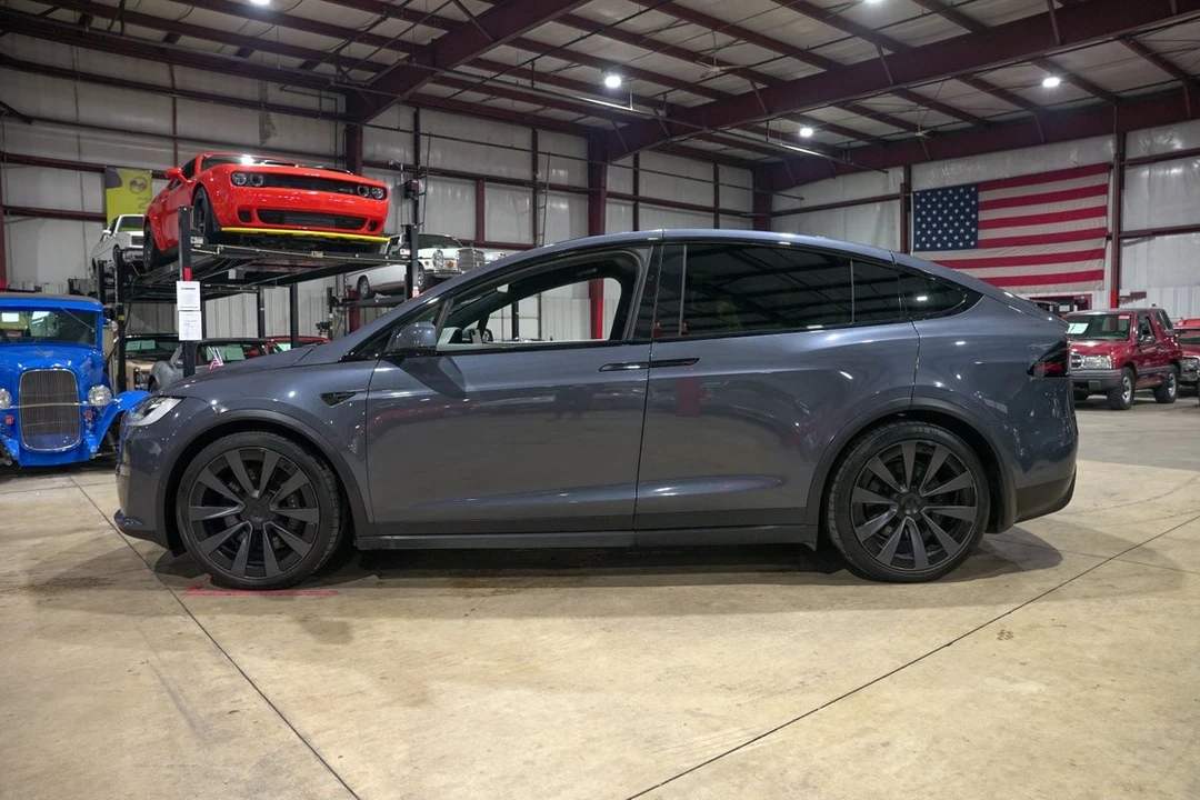 2022 Tesla Model X Plaid - Image 4 of 12