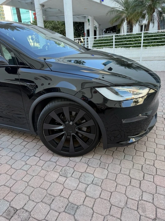 2022 Tesla Model X Plaid - Image 15 of 21