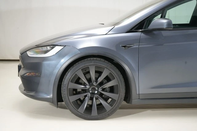 2022 Tesla Model X Plaid - Image 2 of 21