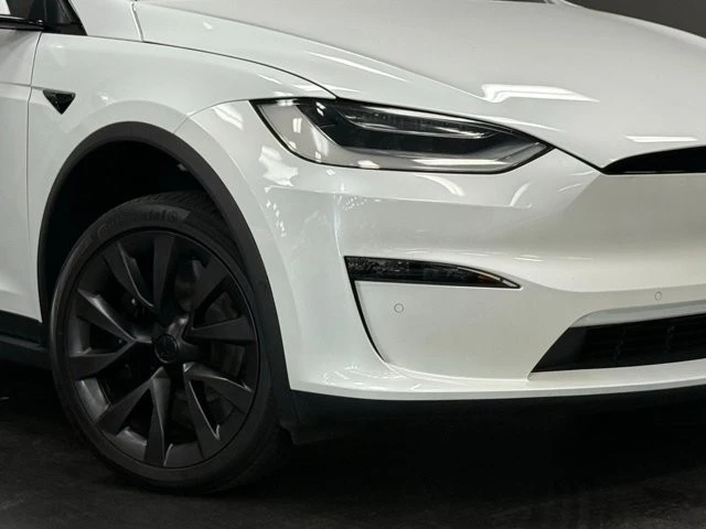 2022 Tesla Model X Plaid - Image 4 of 31