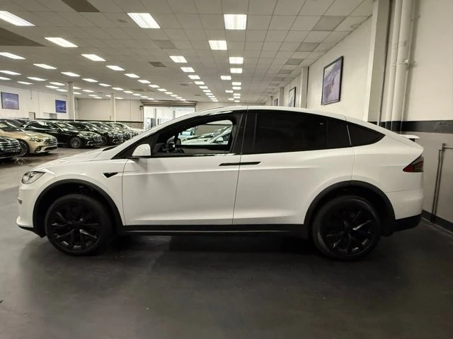 2022 Tesla Model X Plaid - Image 7 of 31