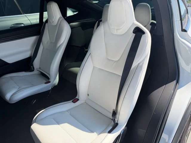 2022 Tesla Model X Plaid - Image 6 of 10