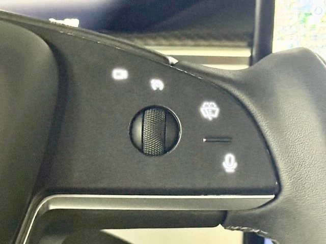 2022 Tesla Model X Plaid - Image 26 of 31