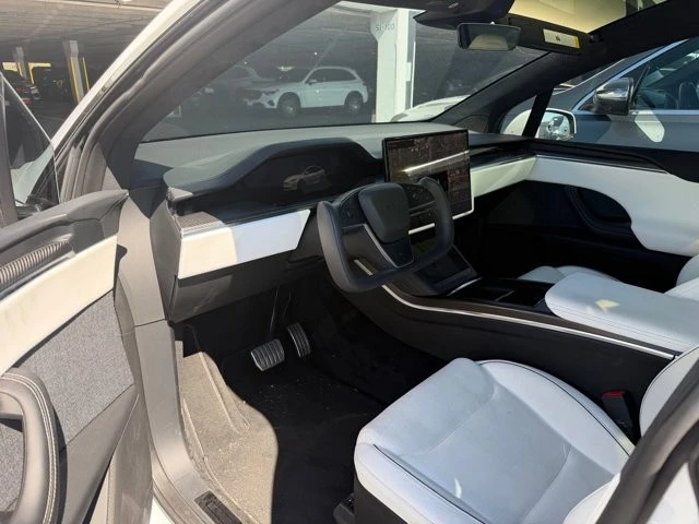 2022 Tesla Model X Plaid - Image 8 of 10