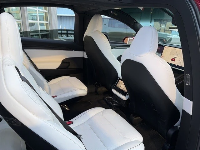 2022 Tesla Model X Plaid - Image 19 of 21