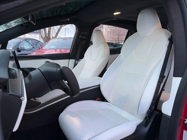 2022 Tesla Model X Plaid - Image 13 of 21