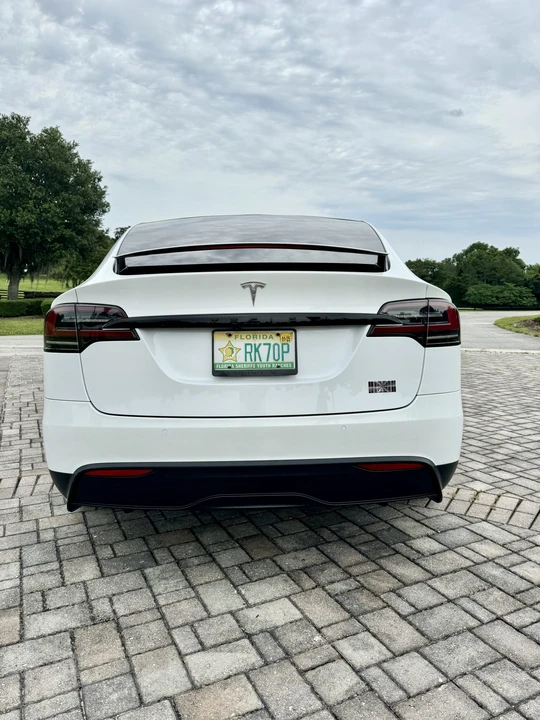 2022 Tesla Model X Plaid - Image 5 of 31