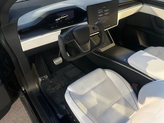 2022 Tesla Model X Plaid - Image 12 of 21