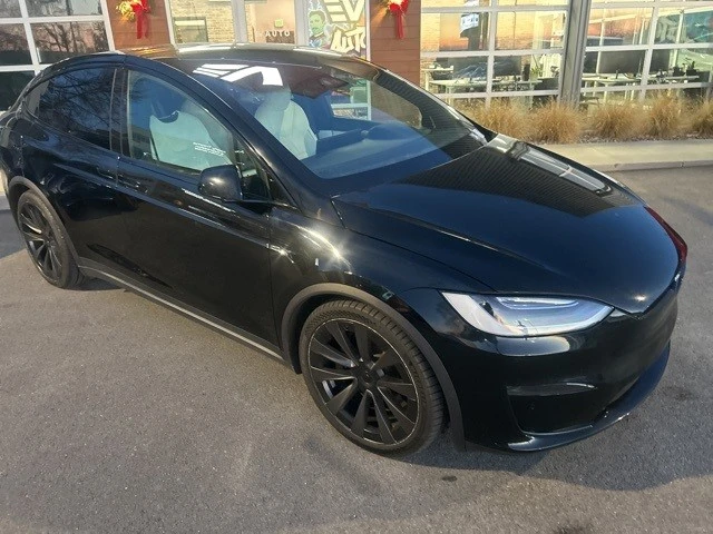 2022 Tesla Model X Plaid - Image 2 of 21