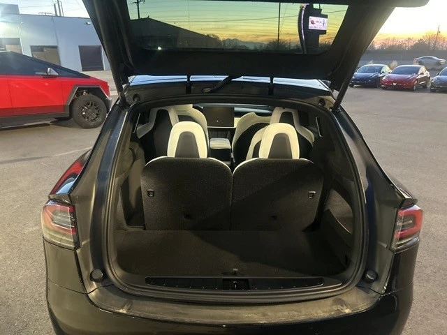 2022 Tesla Model X Plaid - Image 16 of 21