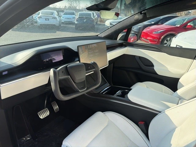 2022 Tesla Model X Plaid - Image 12 of 21