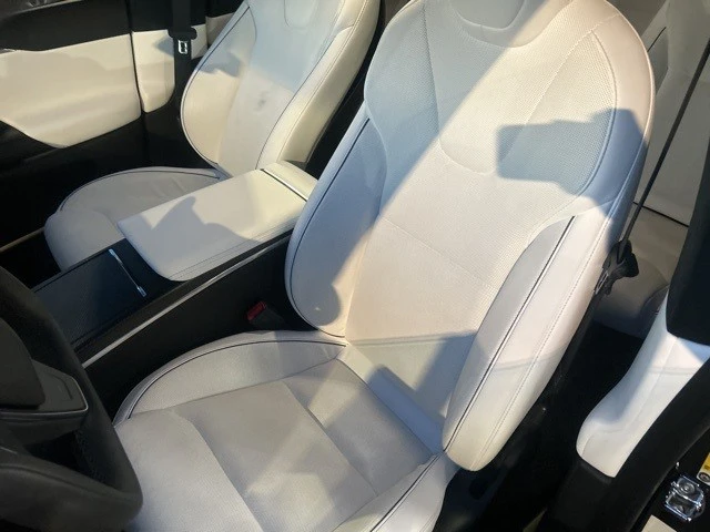 2022 Tesla Model X Plaid - Image 13 of 21