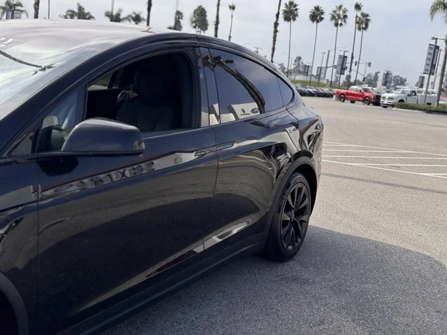 2022 Tesla Model X Plaid - Image 9 of 12