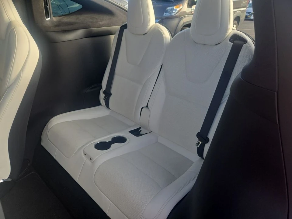 2022 Tesla Model X Plaid - Image 8 of 8