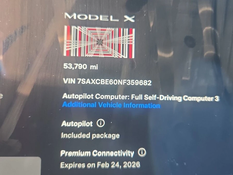 2022 Tesla Model X Plaid - Image 5 of 8