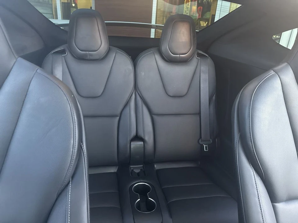 2022 Tesla Model X Plaid - Image 16 of 21