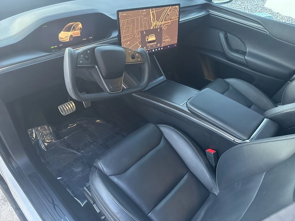 2022 Tesla Model X Plaid - Image 11 of 21